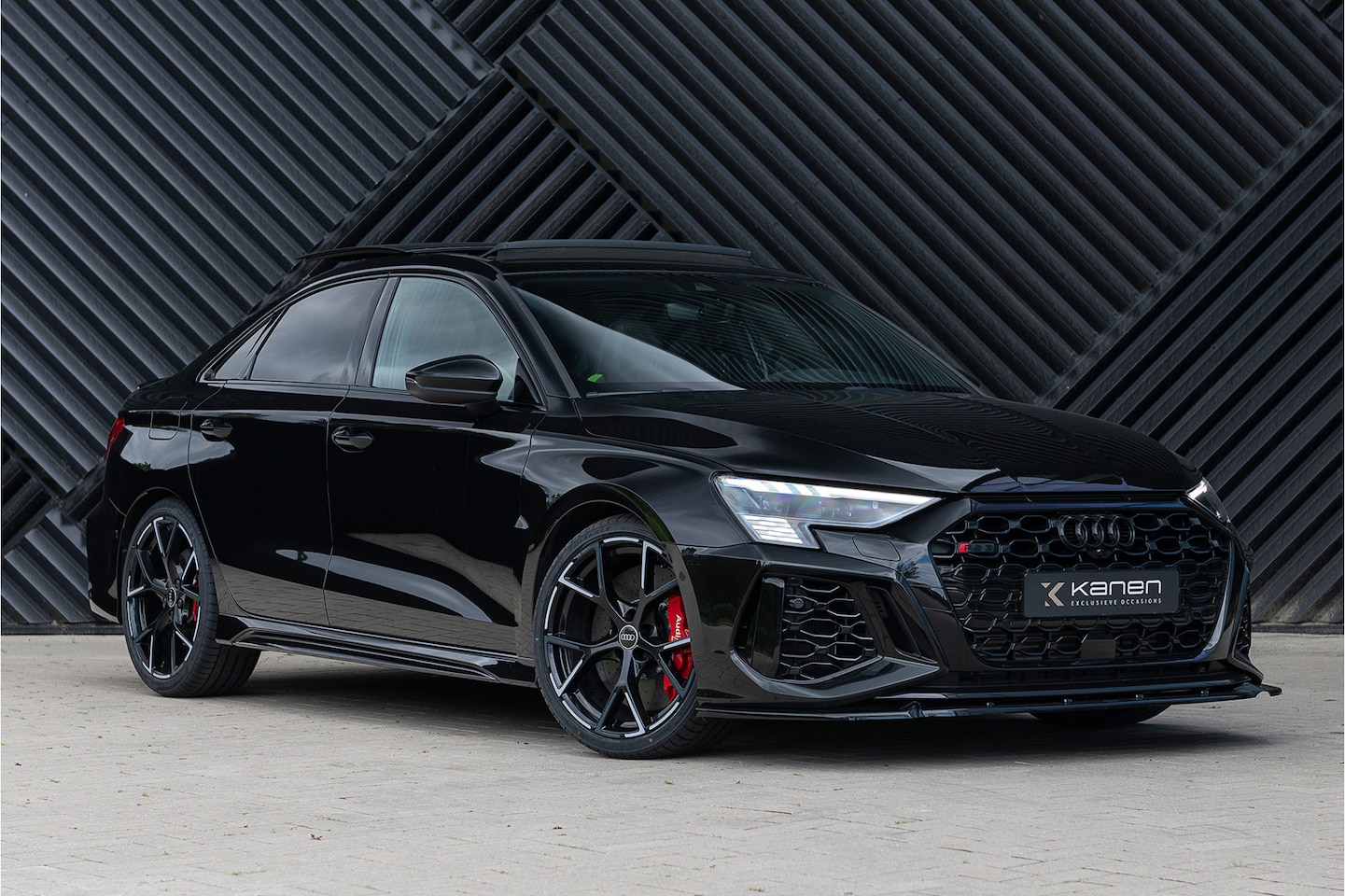 Audi RS3 - 2.5 TFSI Quattro ACC Pano HUD B&O Keramisch Massage Matrix Massage - AutoWereld.nl