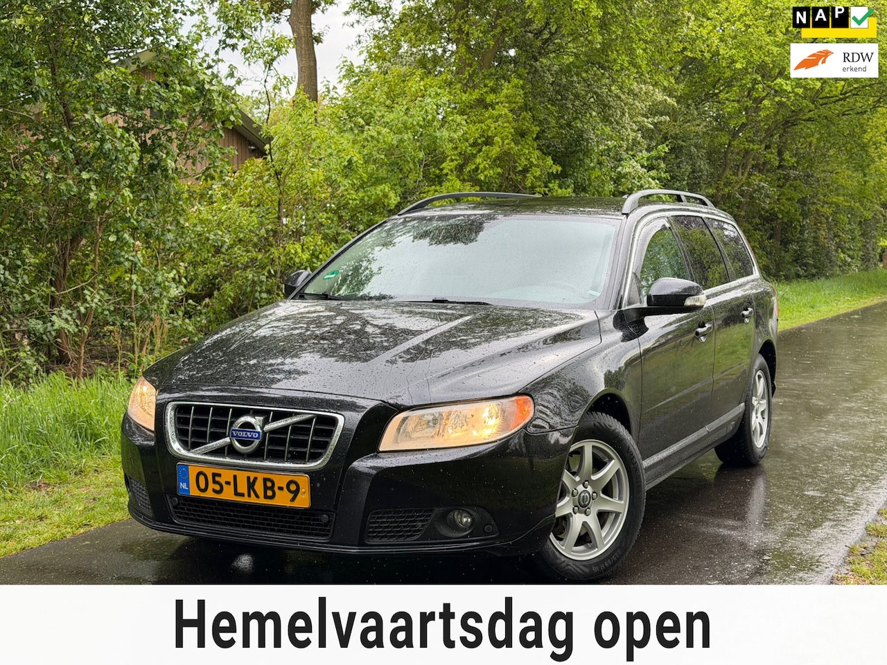 Volvo V70 - 2.5T Momentum | Automaat + Lederbekleding + Navigatie | - AutoWereld.nl