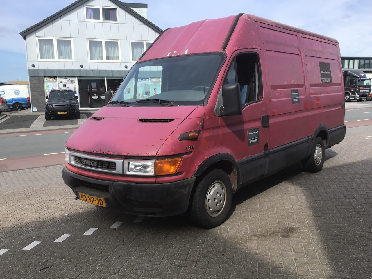 Iveco Daily - 35S13V 330 H2 Bj2000/laadklep/232000km/marge - AutoWereld.nl