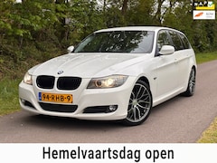 BMW 3-serie Touring - 320d Efficient Dynamics Edition Luxury Line | Cruise + Navi Nu € 3.950,