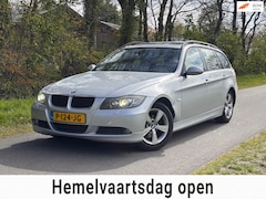 BMW 3-serie Touring - 318d | Cruise control + Navi Nu € 2.450,