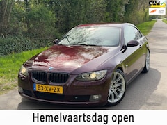 BMW 3-serie Coupé - 325i High Executive | 6 Cilinder + Half/Leder + Navi Nu € 6.975,