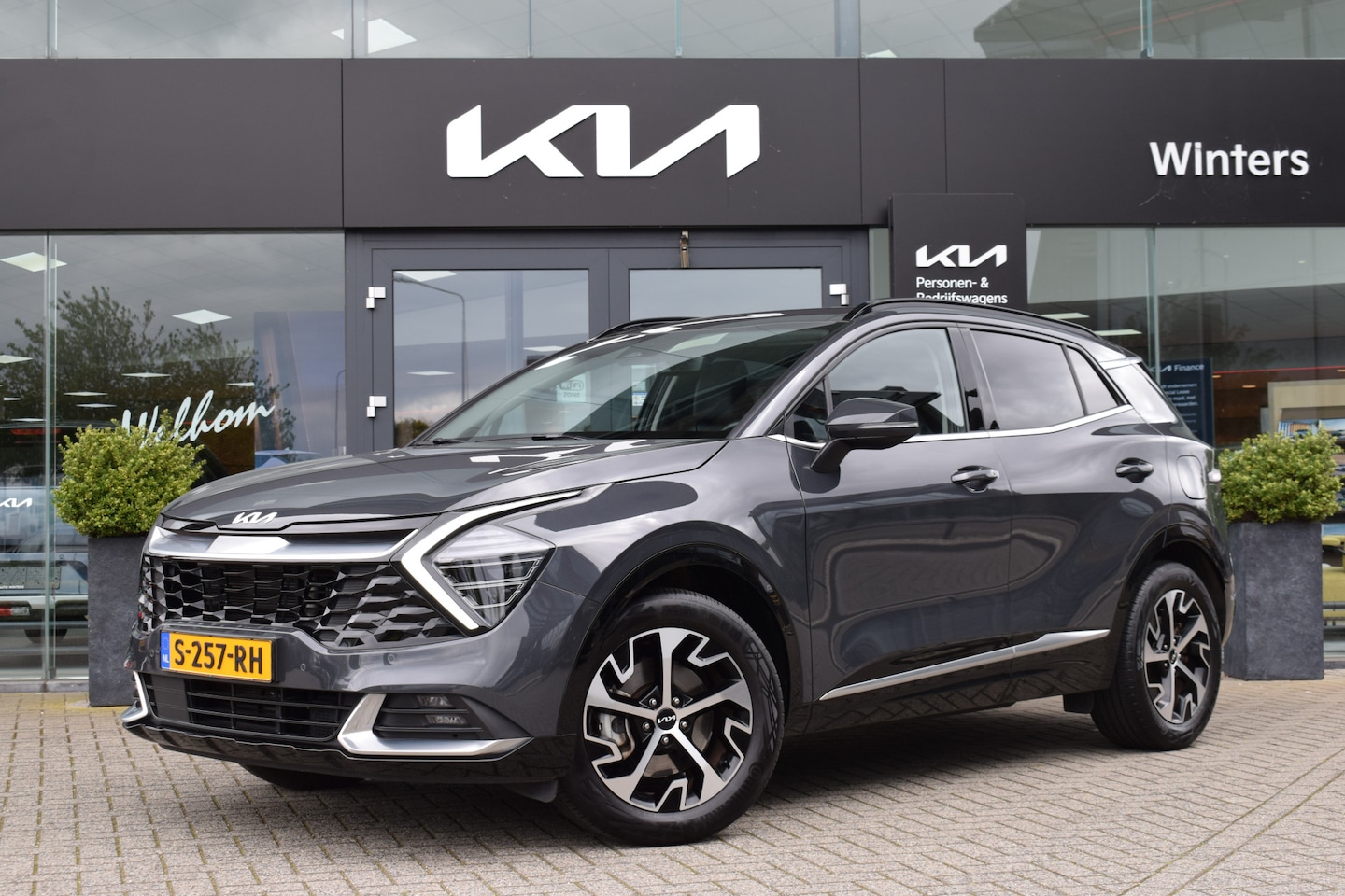 Kia Sportage - 1.6 T-GDi Hybrid DynamicPlusLine | Kantel/Schuifdak | Climate Control | Navigatie | tot 10 - AutoWereld.nl