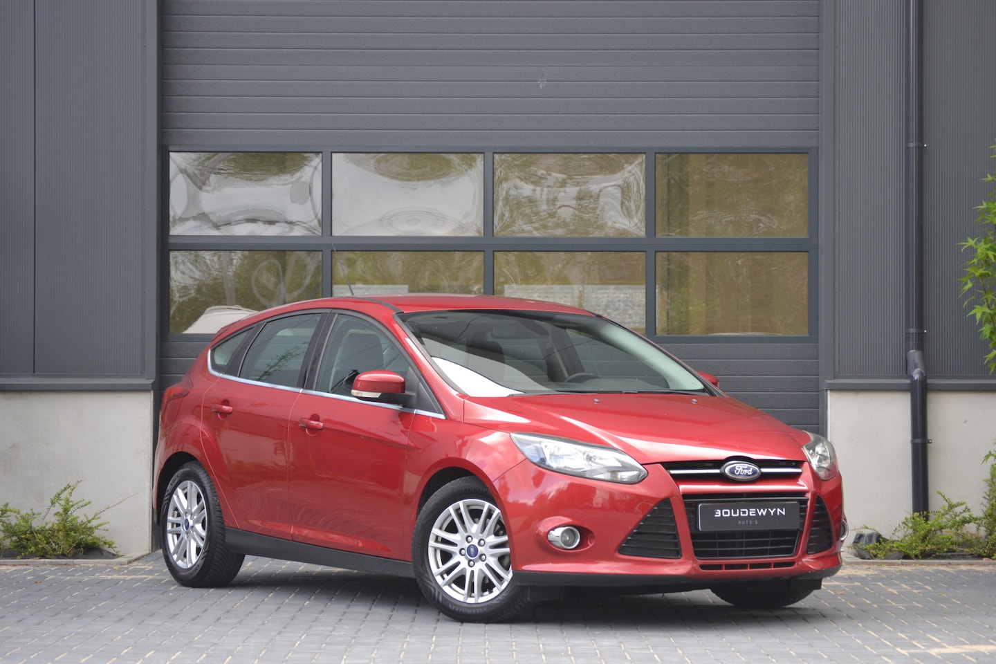 Ford Focus - 1.0 EcoBoost Titanium Cruise control | Keyless start | voorruitverwarming - AutoWereld.nl