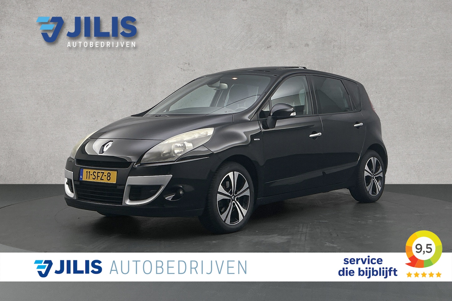 Renault Scénic - 2.0 Bose | Trekhaak | Panoramadak | Half leder | Camera | Lichtmetalen velgen - AutoWereld.nl