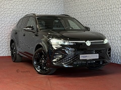 Volkswagen Tiguan - 1.5 eHYBRID 272 PK NW AUTO R-LINE VW.TREKHAAK BLACK PANO XL.NAVI STOEL/STUUR VERW. BLACK.S