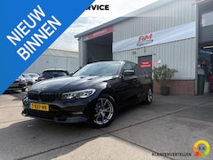 BMW 3-serie - 320i High Executive Keyless, clima, stoelverwarming, pdc, cruise