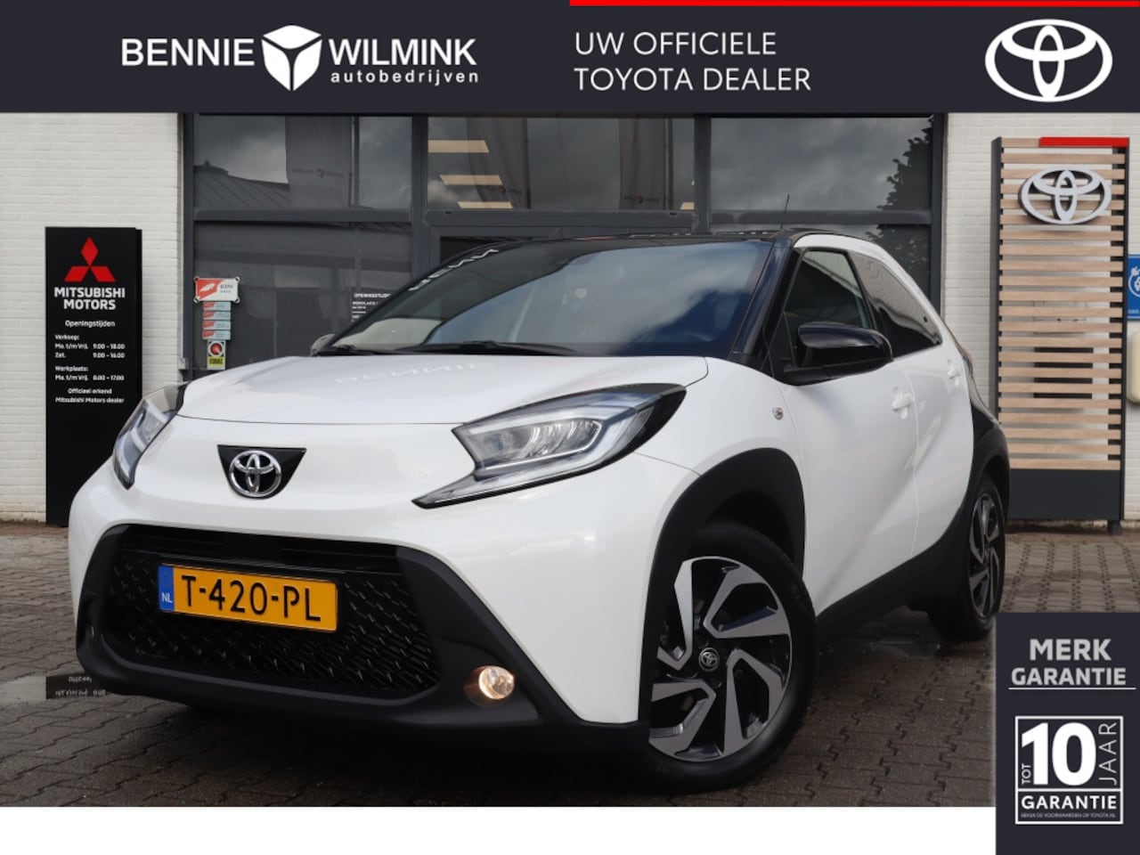 Toyota Aygo X - 1.0 VVT-i S-CVT Pulse Automaat Bi-Tone | AllSeasons | Climate co - AutoWereld.nl