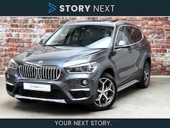 BMW X1 - xDrive20i High Executive xLine Automaat / Navigatiesysteem Plus / Panoramadak / Trekhaak /