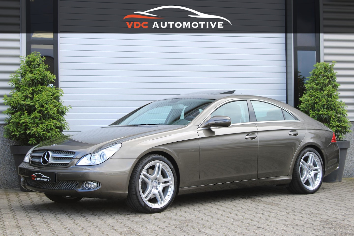 Mercedes-Benz CLS-klasse - 280 Uniek 16.572 KM | Massage | Schuifdak | Leder | Memory | Comand | Airmatic | Xenon | S - AutoWereld.nl