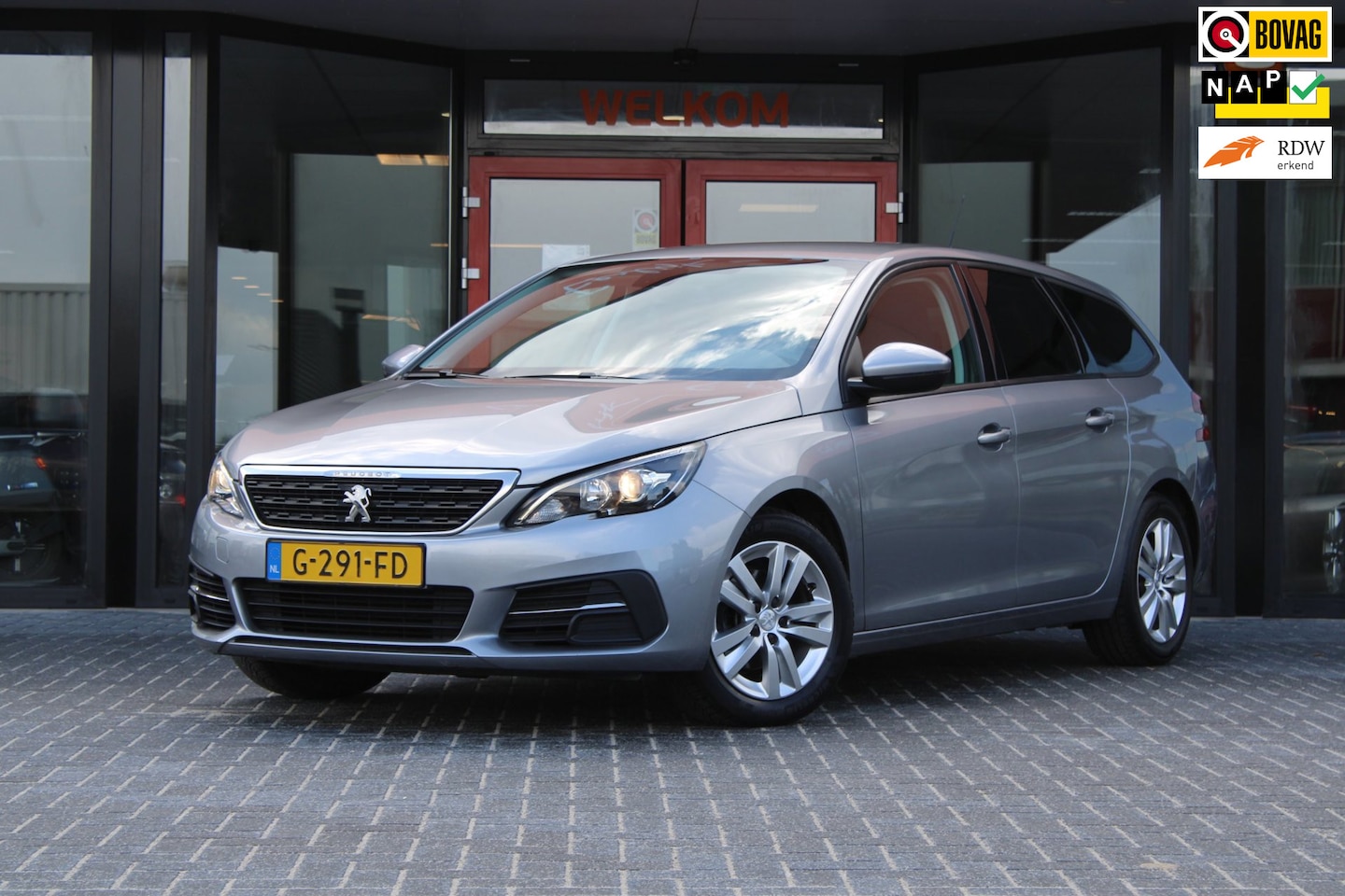 Peugeot 308 SW - 1.2 PureTech Active 1.2 PureTech Active, Trekhaak, cruise control, climate control, onlangs onderhoud gehad. - AutoWereld.nl