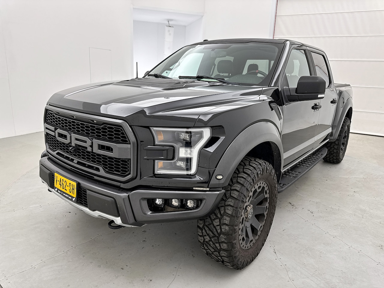 Ford F150 - USA 3.5 V6 Ecoboost SuperCrew Raptor Black Rhino wheels B&O Audio Leder Prins LPG - AutoWereld.nl