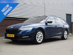 Skoda Octavia Combi - 1.0 e-TSI Sport Business/Trekhaak/Digitaal Dashb./ Stuur en stoelverwarming