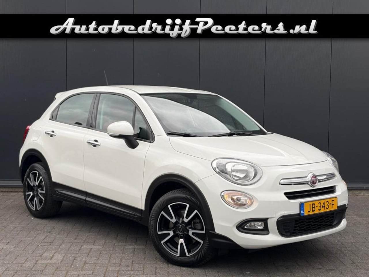 Fiat 500 X - 1.6 Navigatie Ecc Cruise Sportvelgen 4-seizoensbanden - AutoWereld.nl