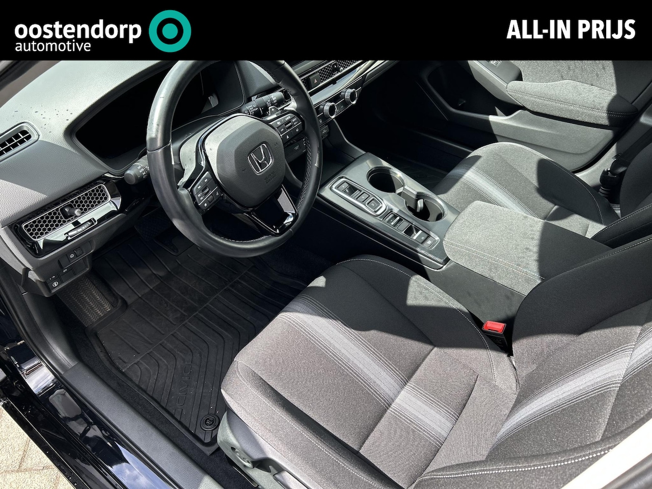 Honda Civic - 2.0 e:HEV Elegance | Camera | Stoelverwarming | NAP | Dealer onderhouden - AutoWereld.nl