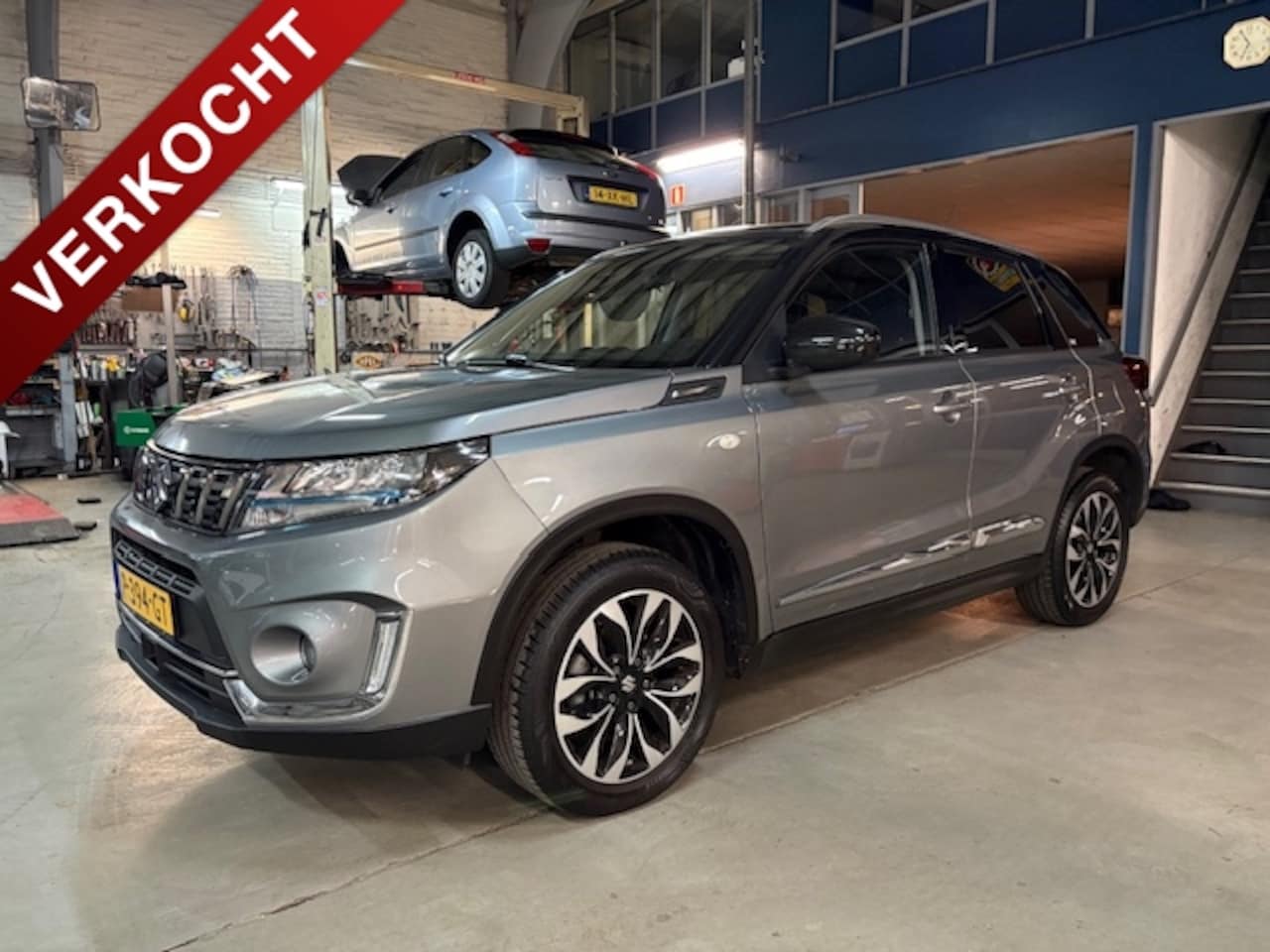 Suzuki Vitara - 1.4 Boosterjet 129pk Smart Hybrid Comfort | Two-tone lak | Trekhaak | Apple carplay/ Andro - AutoWereld.nl
