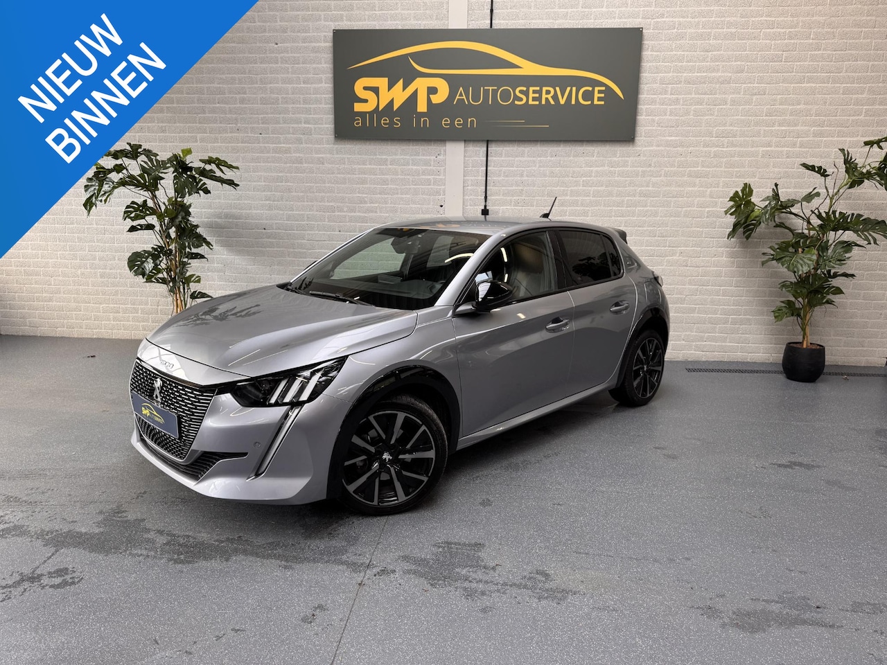 Peugeot 208 - 1.2 PureTech GT 130pk | Navi | Camera - AutoWereld.nl