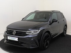Volkswagen Tiguan - 1.4 TSI eHybrid R-Line Business+ | SoH 99% | Panoramadak | Digital cockpit Pro | Black Sty