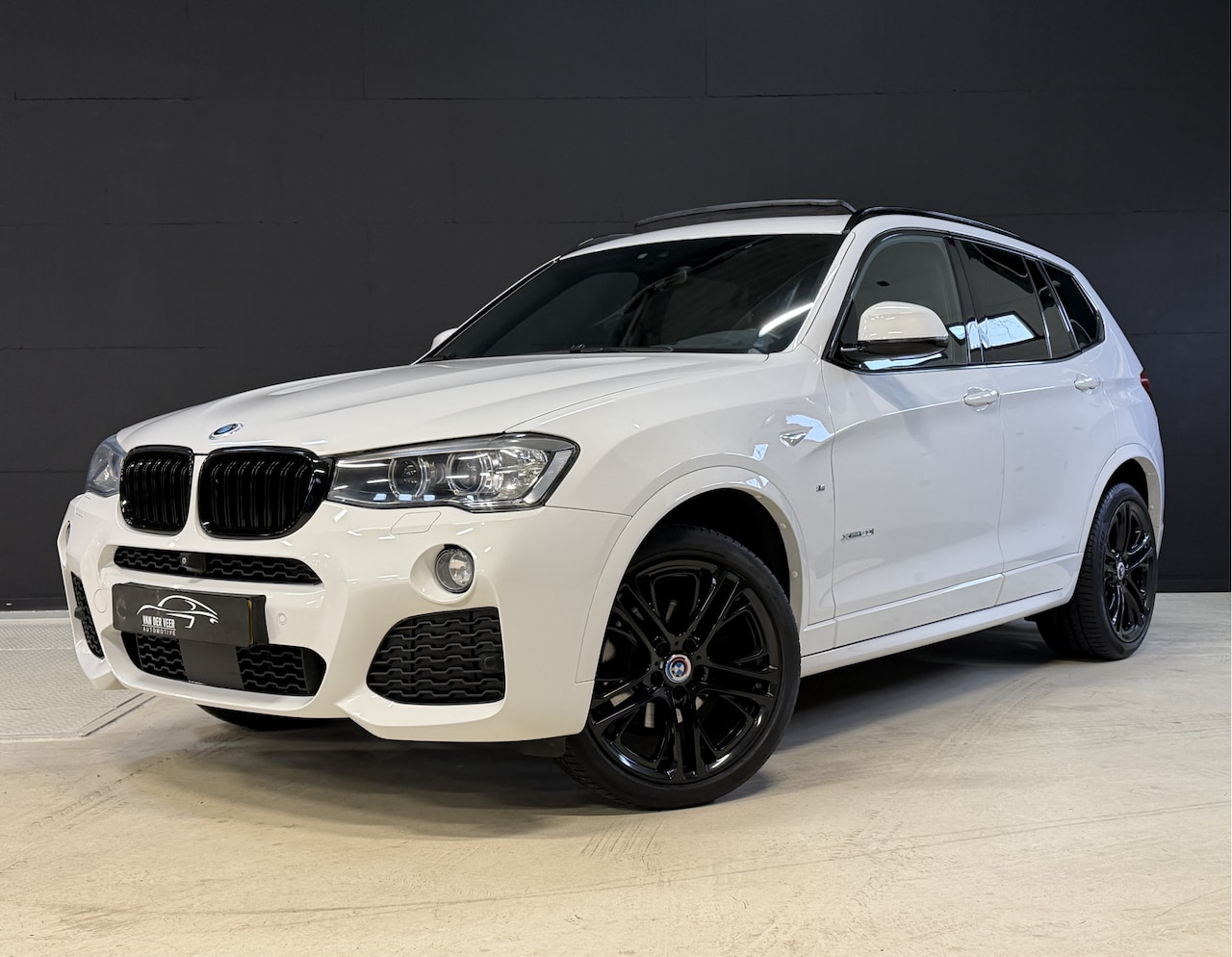 BMW X3 - xDrive20i M-Sport Centennial High Executive | Panoramadak | Head-Up | Lederen sportstoelen - AutoWereld.nl