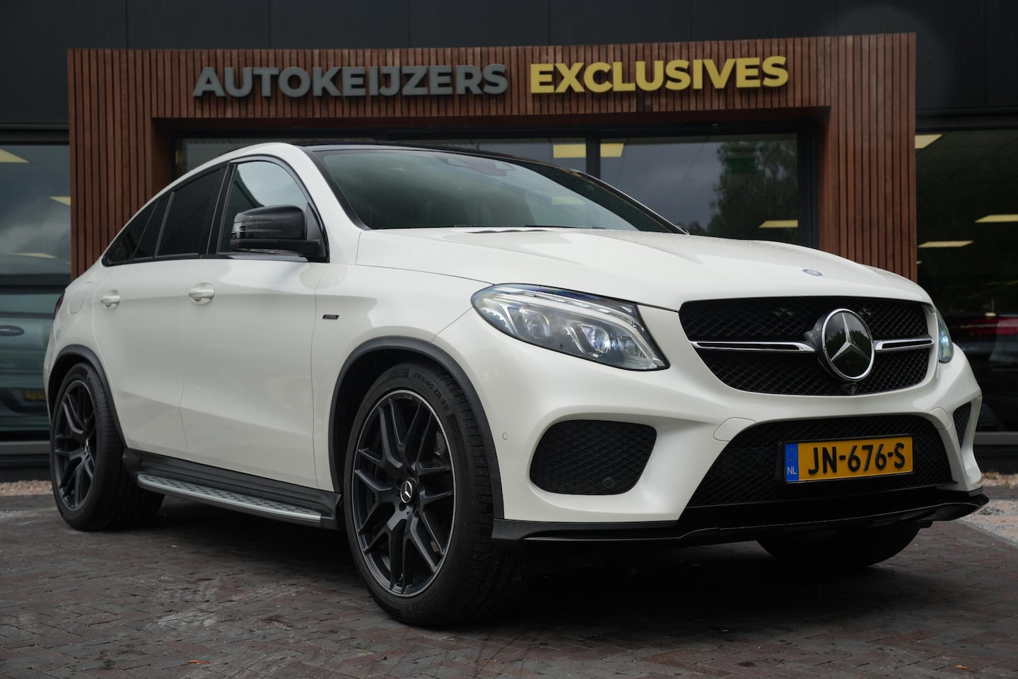 Mercedes-Benz GLE-Klasse Coupé - 43 AMG 4MATIC Panoramadak Harman/Kardon Adapt. Cruise - AutoWereld.nl