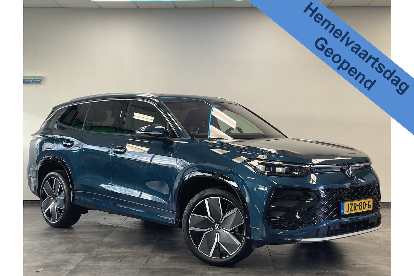 Volkswagen Tayron - 1.5 eHybrid R-Line Edition ACC PDC Panoramadak 272PK! * Hemelvaartsdag geopend van 12:00 t - AutoWereld.nl