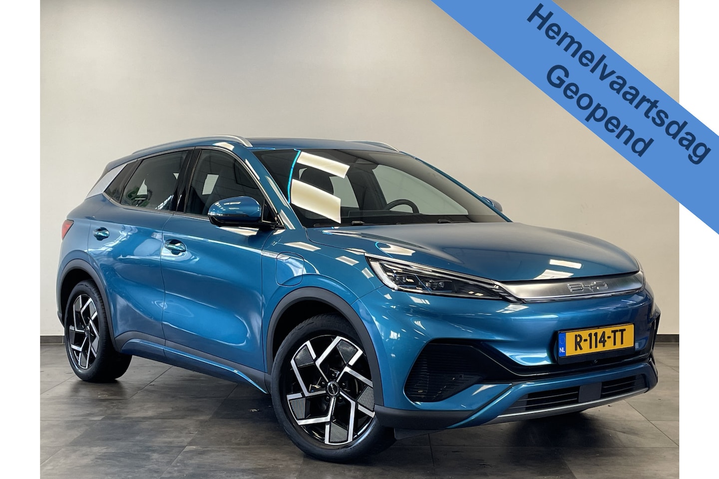 BYD Atto 3 - Comfort 60 kWh ACC PDC Panoramadak NAP! * Hemelvaartsdag geopend van 12:00 tot 17:00u * - AutoWereld.nl