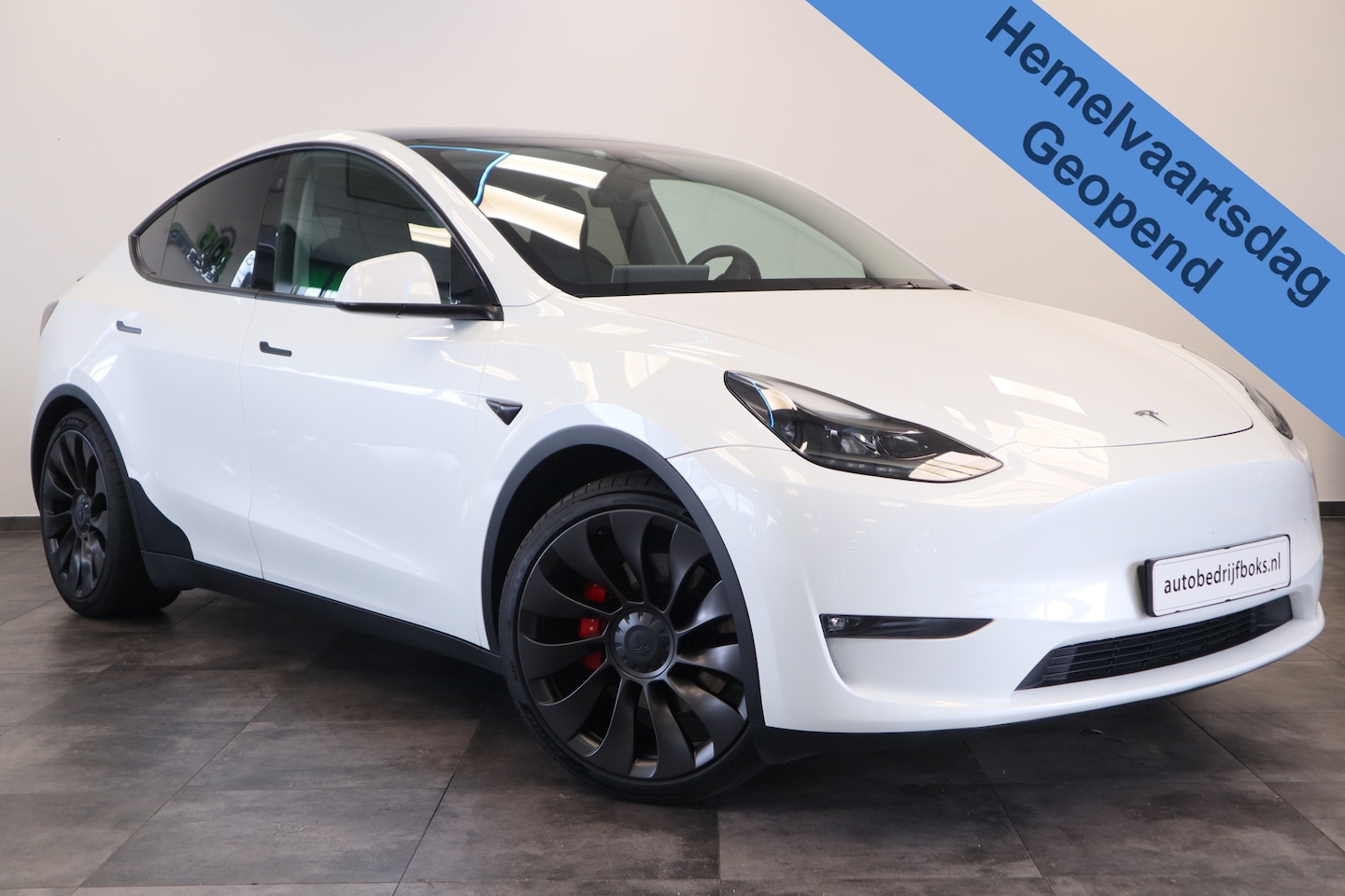 Tesla Model Y - Performance AWD 75 kWh ACC Panoramadak HW3 * Hemelvaartsdag geopend van 12:00 tot 17:00u * - AutoWereld.nl