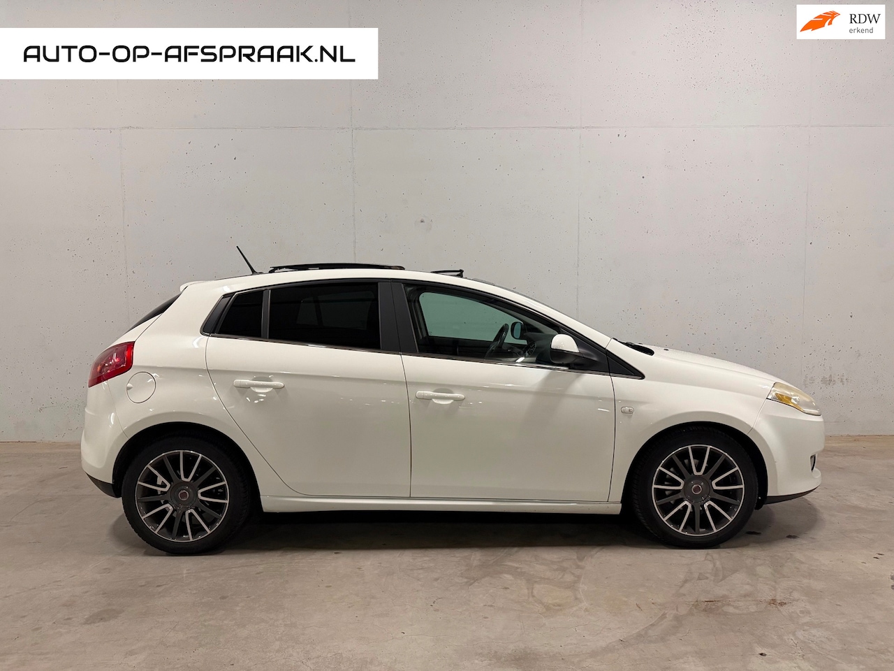 Fiat Bravo - 1.4 T-Jet Edizione Sport 5drs. Pano Cruise Control - AutoWereld.nl
