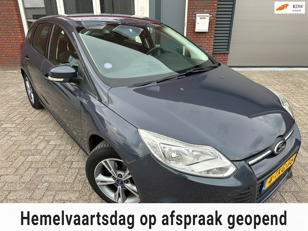 Ford Focus - 1.0 EcoBoost / Navi / PDC / Riem v.v / Clima / Cruise / NAP - AutoWereld.nl