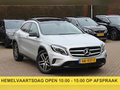 Mercedes-Benz GLA-Klasse - 180 Ambition / Panoramadak / Half leder / Navigatie / Urbanpakket / 18'' / Cruise Control