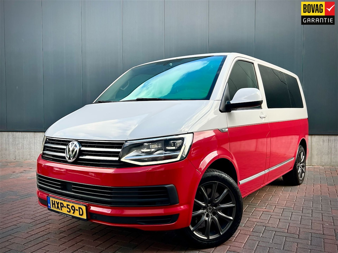 Volkswagen Transporter Multivan - 2.0 TDI L1H1 Highline * Clima * Led * Navi * Trekhaak * ACC * Goed Onderhouden * - AutoWereld.nl