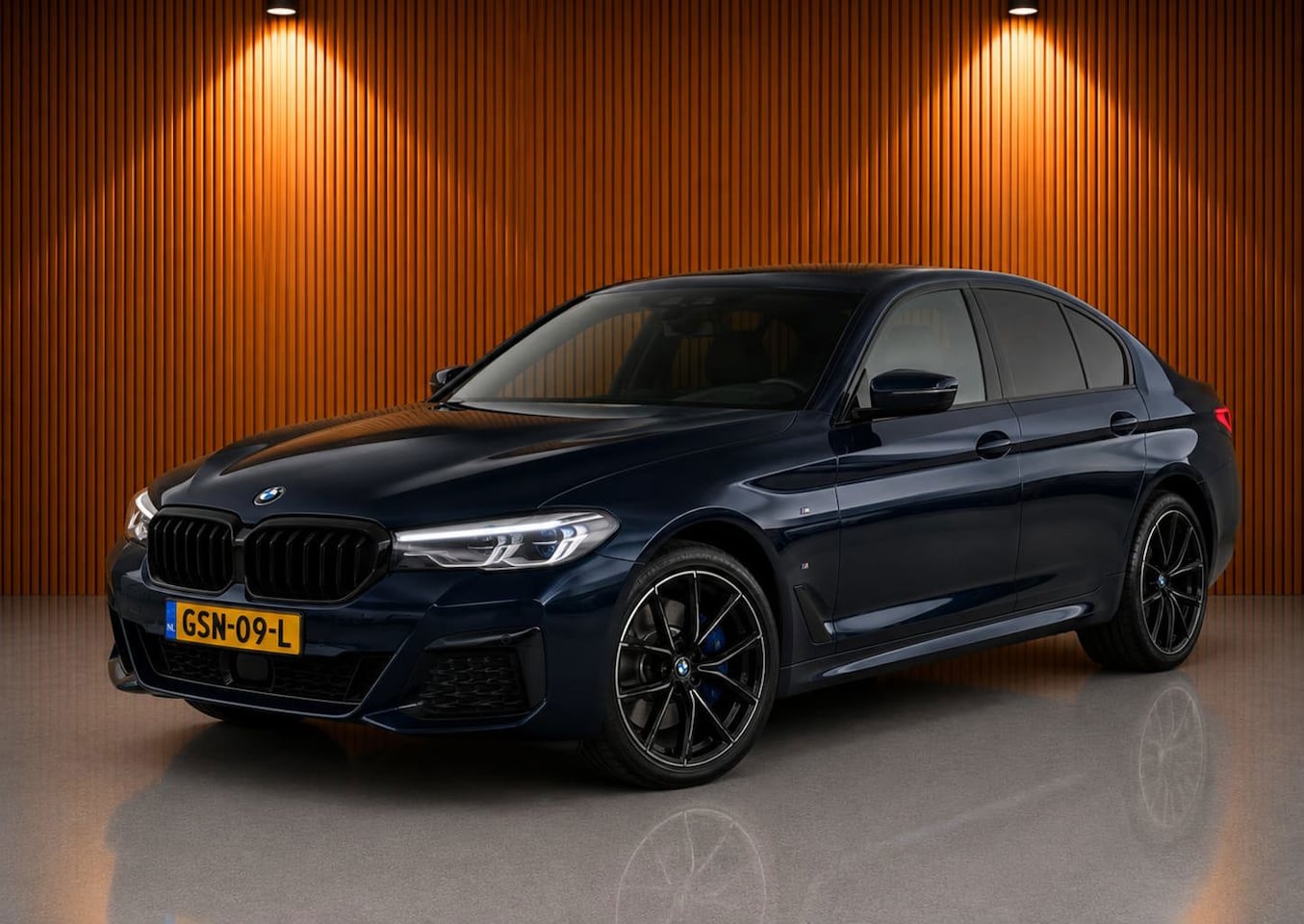 BMW 5-serie - 545e xDrive High Executive M-Sport - AutoWereld.nl