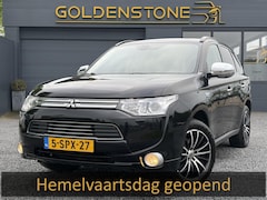 Mitsubishi Outlander - 2.0 PHEV Instyle+ 1e Eigenaar, Schuifdak, Navi, Camera, Leder, Stoeverw, Stuurverw, Trekha