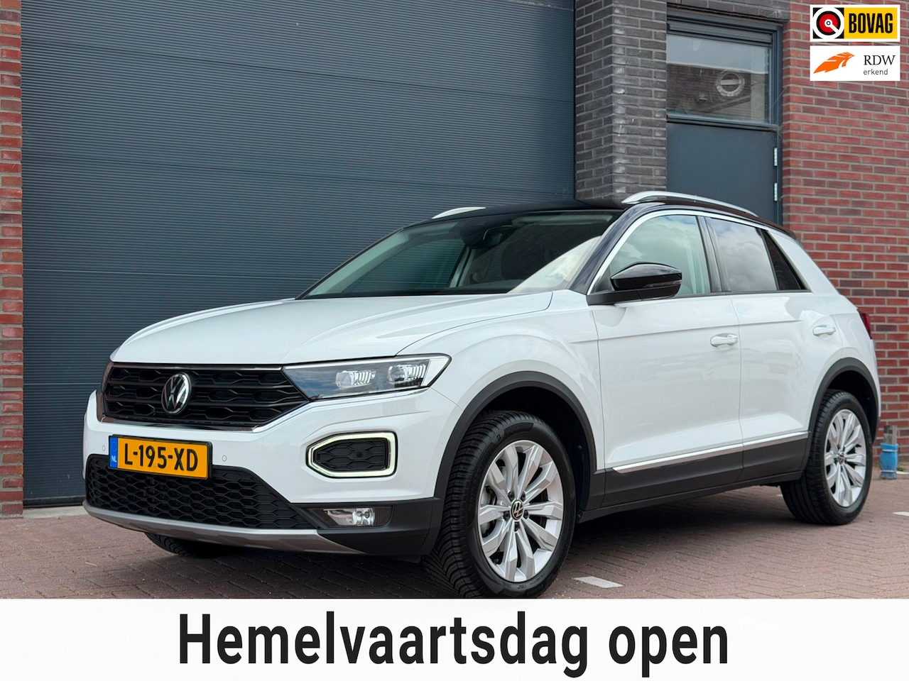 Volkswagen T-Roc - 1.5 TSI Sport 1.5 TSI Sport, DSG, Trekhaak, CarPlay, Virtual, LED, Garantie - AutoWereld.nl