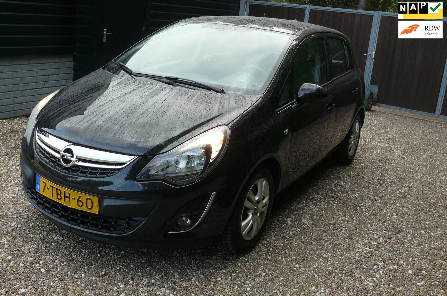 Opel Corsa - 1.2-16V Berlin APK 11-5-2027 - AutoWereld.nl