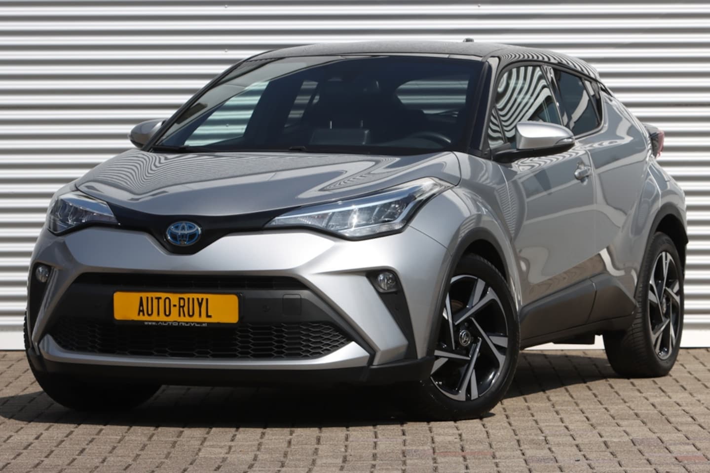 Toyota C-HR - 1.8 Hybrid Dynamic Bi-Tone Carplay / PDC - AutoWereld.nl