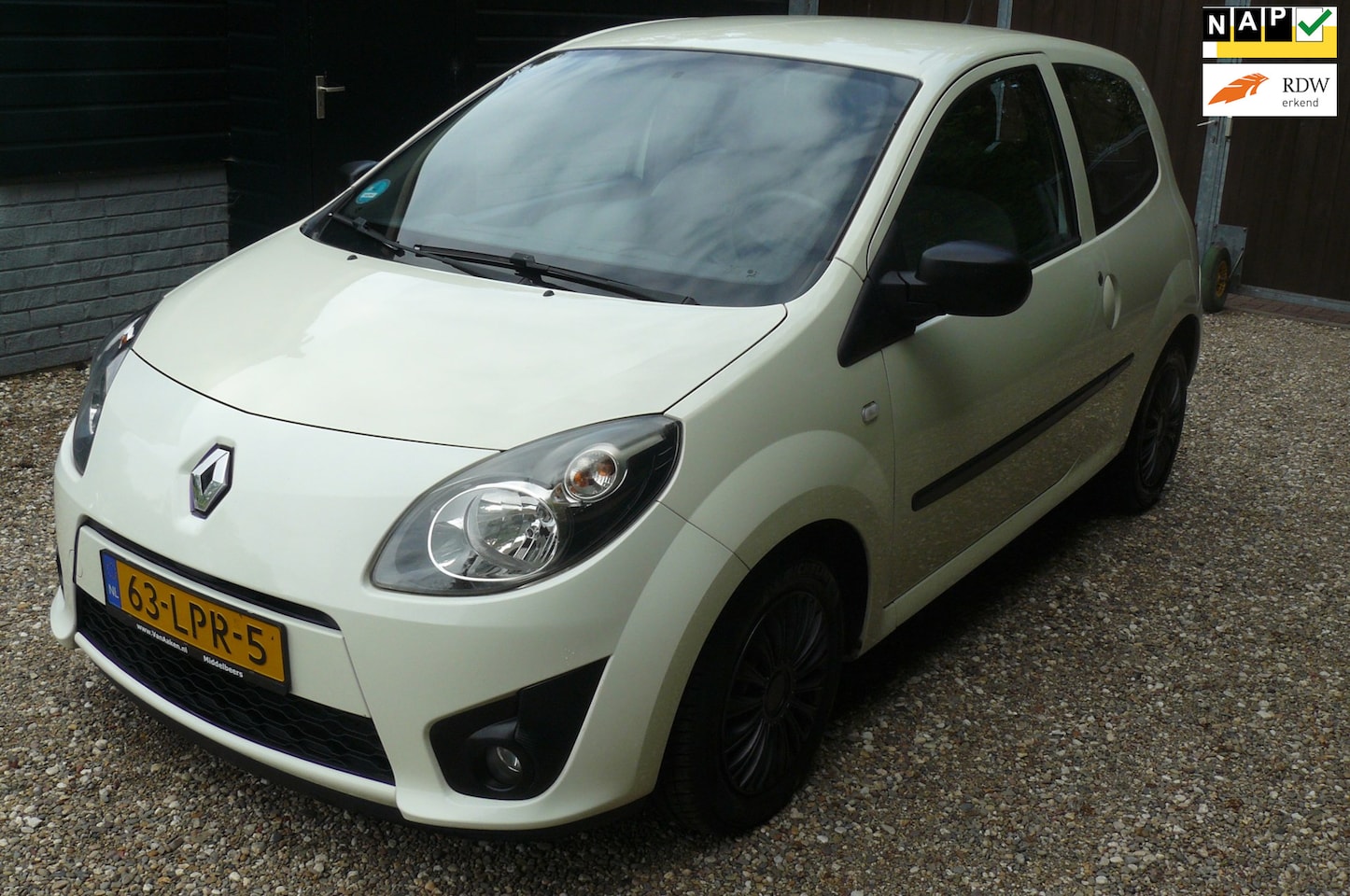 Renault Twingo - 1.2-16V Authentique APK 13-5-2027 - AutoWereld.nl