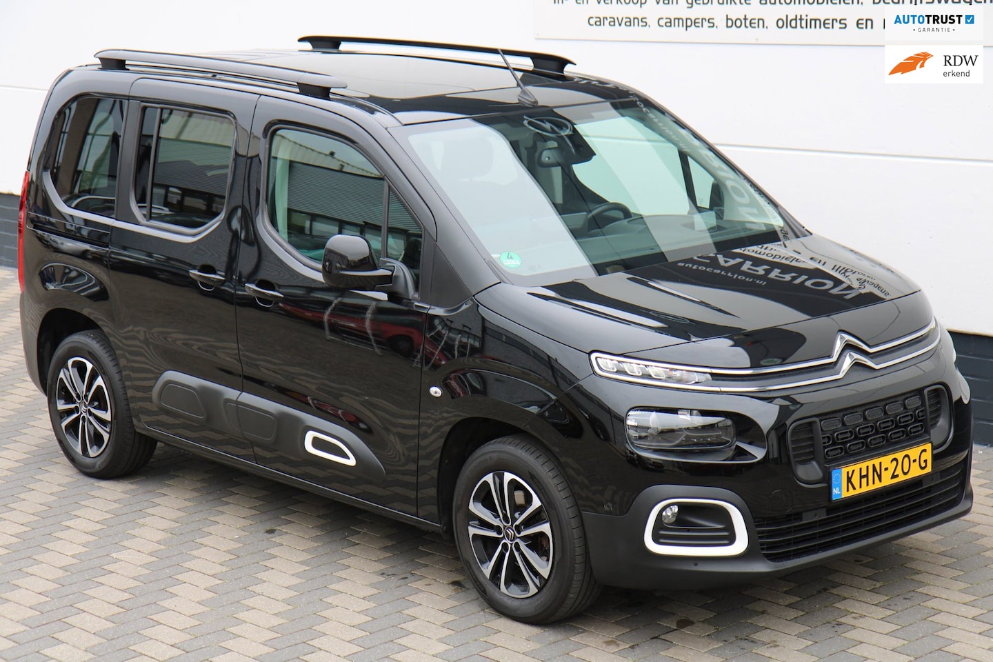 Citroën Berlingo - 1.2 PureTech Shine Pano Carplay Camera !! - AutoWereld.nl