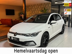 Volkswagen Golf - 1.5 eTSI Style Garantie Pano Memory Massage Sfeer Carplay Camera Blindspot ACC Navi Clima