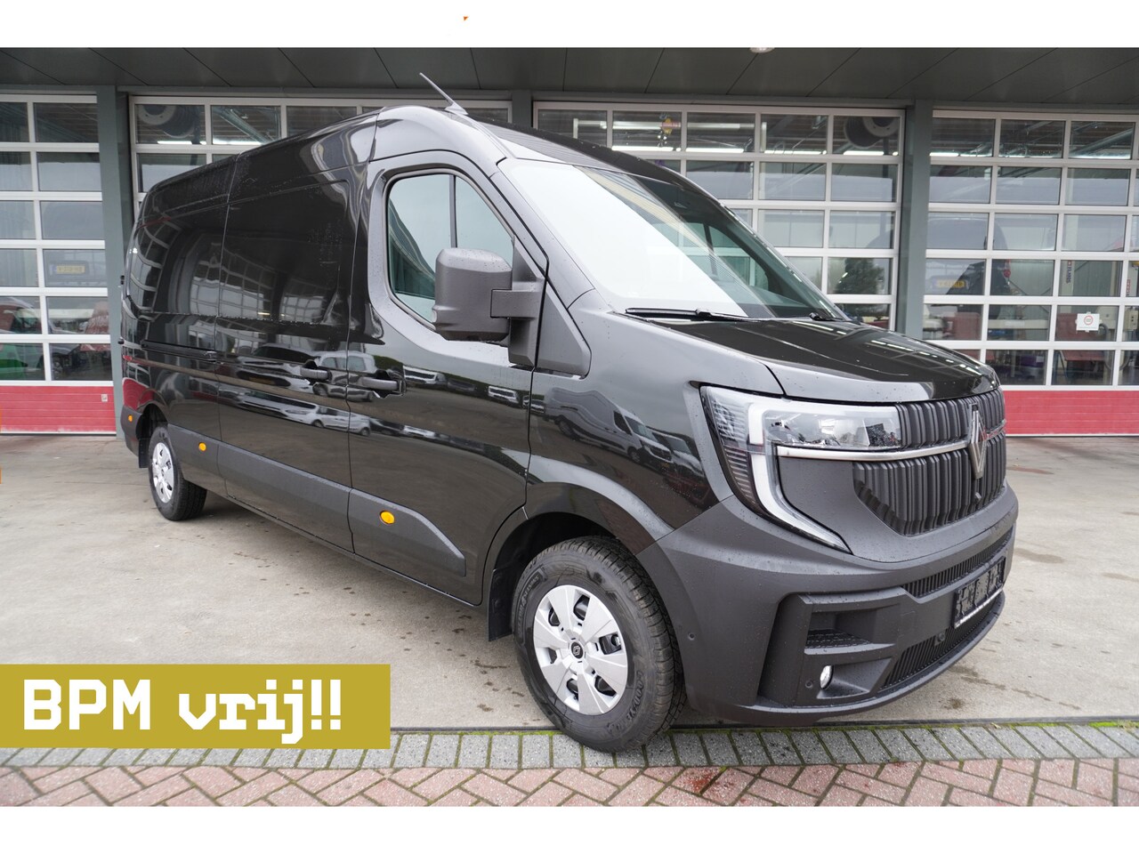 Renault Master - T35 2.0 dCi 170PK L3H2 Extra Schuifdeur links en Rechts Nr. V070 | Climate | Navi | Cruise - AutoWereld.nl
