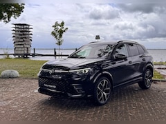 Volkswagen Tiguan - 1.5 e-Hybrid R-Line Black / 20 inch / 5jr Garantie / el.trekhaak / el klep