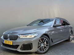 BMW 5-serie Touring - BWJ 2022 530e xDrive 184 PK High Executive M-Sport AUTOMAAT | TREKHAAK ELEKTR. | STOELVERW