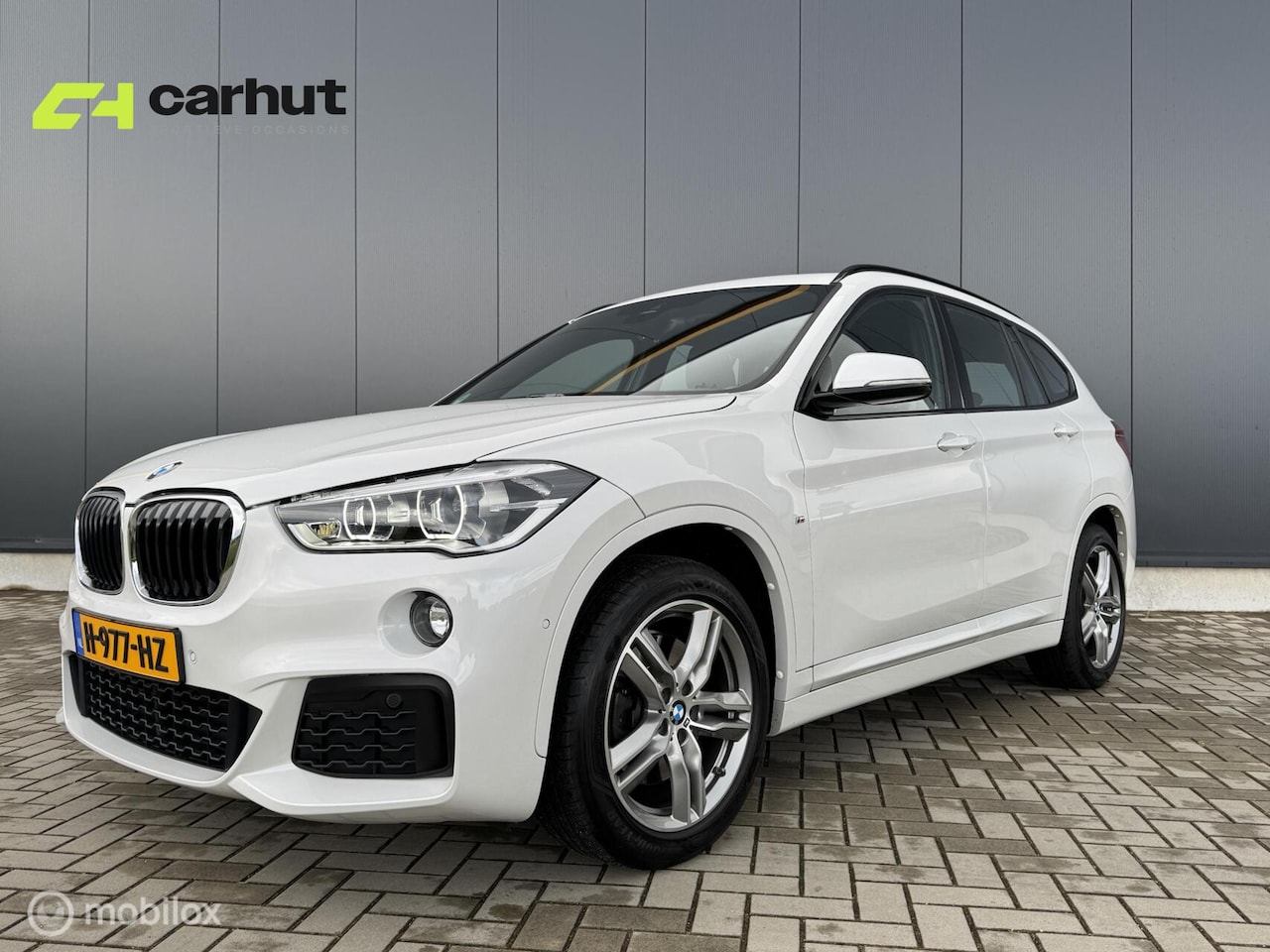 BMW X1 - xDrive20i Centennial High Executive|M Pakket|Panorama dak| - AutoWereld.nl