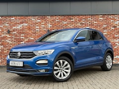 Volkswagen T-Roc - 1.5 TSI Sport Business R-Line Adap.Cruise Carplay Stoelverw Elek.Klep Vol opties