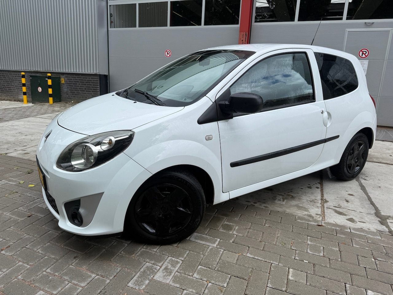 Renault Twingo - 1.2-16V Authentique 1.2-16V Authentique - AutoWereld.nl