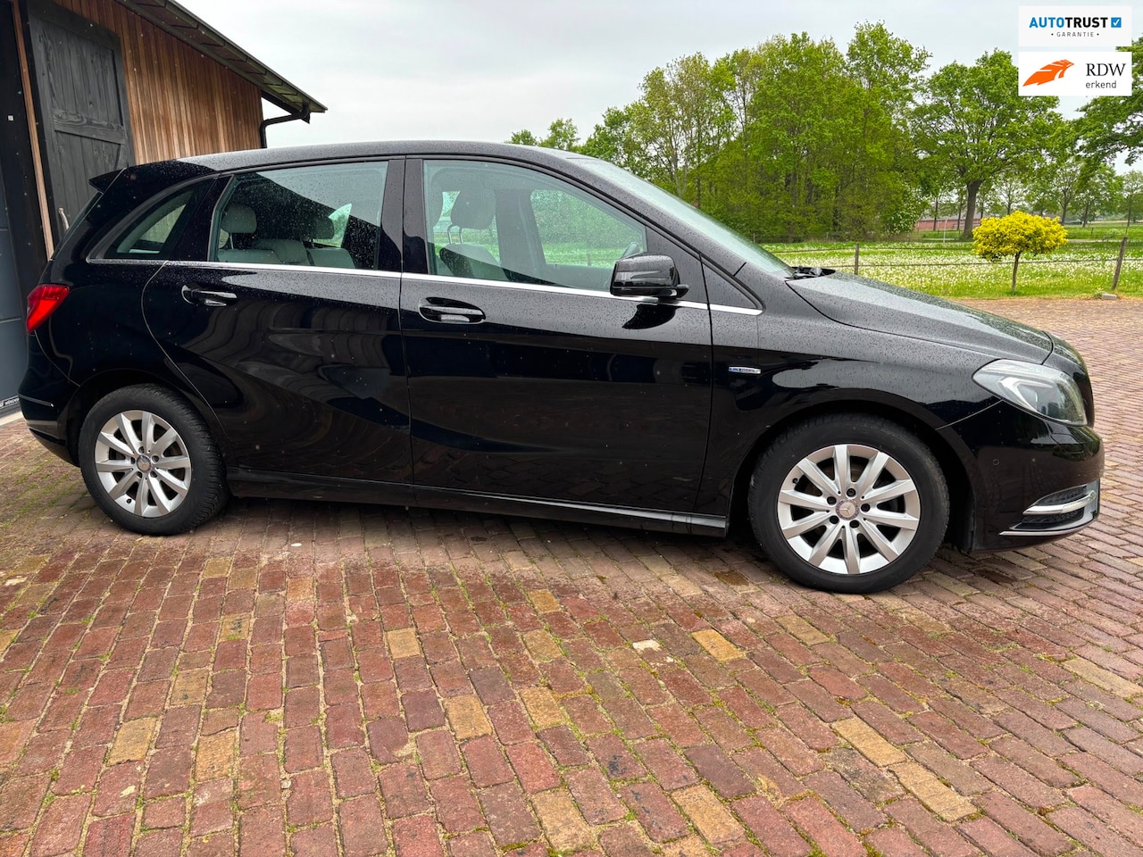 Mercedes-Benz B-klasse - 180 Ambition 180 Ambition, AUTOMAAT ,NAVI , TREKHAAK, - AutoWereld.nl
