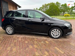 Mercedes-Benz B-klasse - 180 Ambition, AUTOMAAT , NAVI , TREKHAAK,