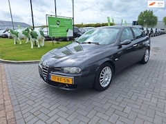 Alfa Romeo 156 - 1.8 T.Spark Distinctive / Leuke auto / APK maart 2027