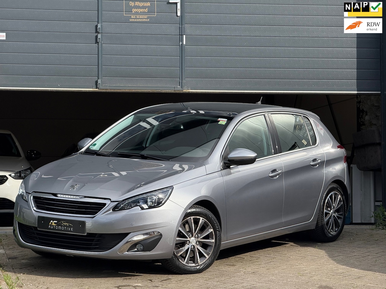 Peugeot 308 - 1.6 THP Première Pano/Xenon/Keyless - AutoWereld.nl