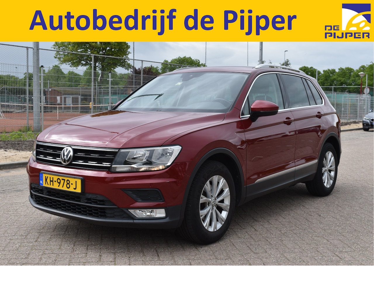 Volkswagen Tiguan - 1.4 TSI ACT Connected Series NL-Auto | Zelf nieuw geleverd | NAP | Boekjes - AutoWereld.nl